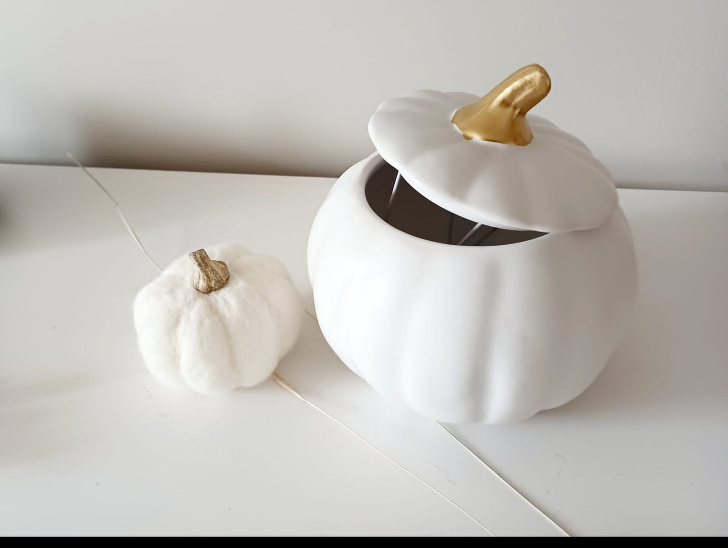 Ceramic Pumpkin Pot with Lid